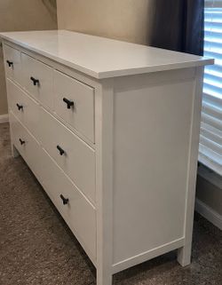 White 8-Drawer Double Dresser