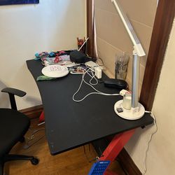 Gaming Desk With Outlets And Chair