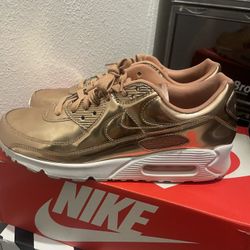 Nike AirMax 90 Size 11 Men’s /12.5 Women’s 