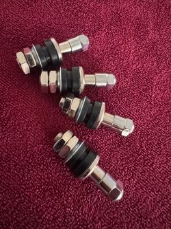 Valve Stems, Tire Valves, Bolt-on, Short Valve Stem, Steel, Chrome Plated, Inner Mount, Set of 4 Fe11)