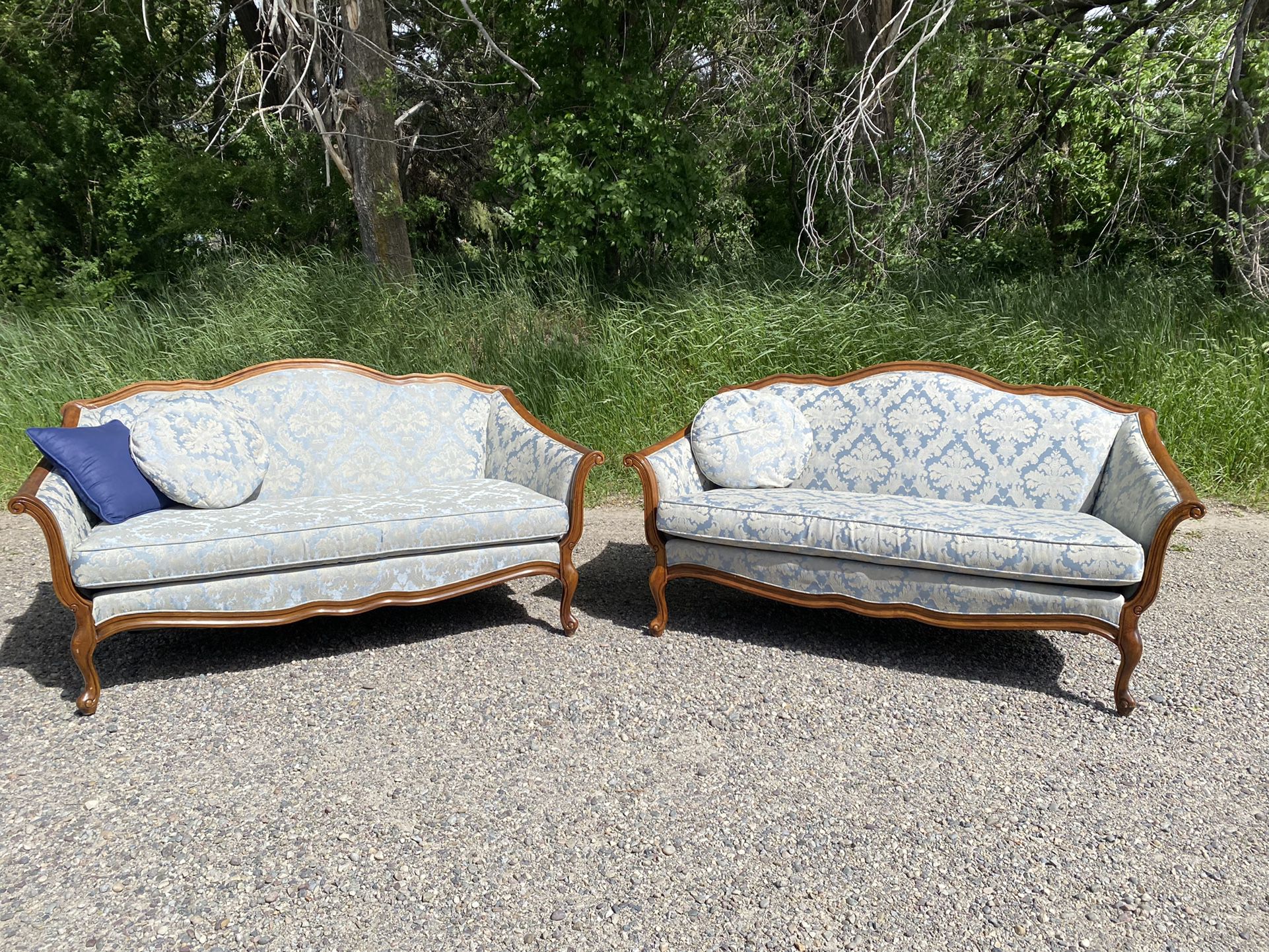 French provincial Love Seats