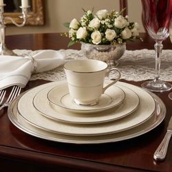 Noritike Dish Set