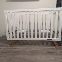 Crib + Mattress