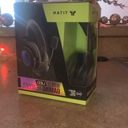 TITAN GAMING HEADSET