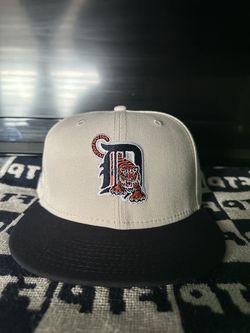Fitted hat