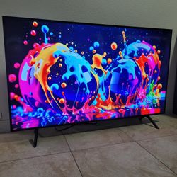 Like New 55" Samsung UHD 4k Crystal Smart TV With Remote 