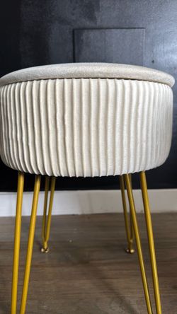 Cream Ribbed Vanity Stool – Gold Legs