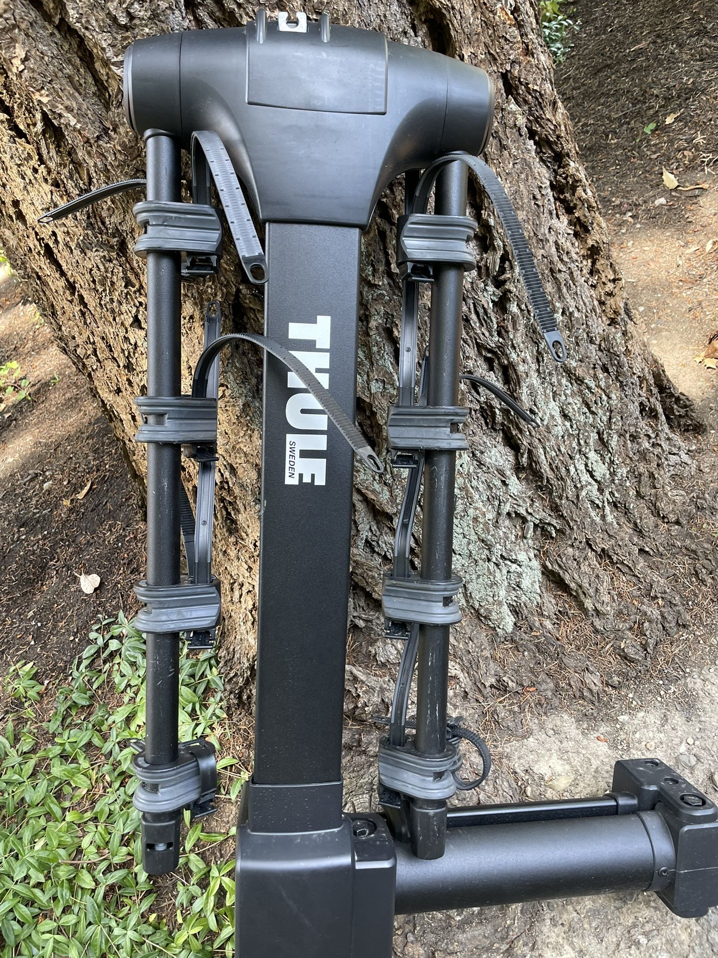 Thule Apex XT Swing Away - 4 Bike Rack