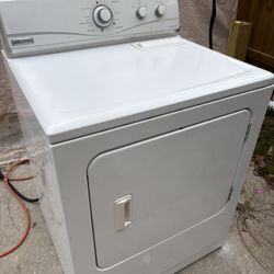 *Just Serviced* Maytag Super Capacity Dryer 