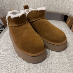 uggs platform women’s size 6