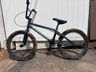 Haro Leucadia bmx bike in great condition