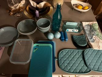 Kitchen Items And Dining Decor