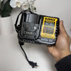 Dewalt Charger 4amps