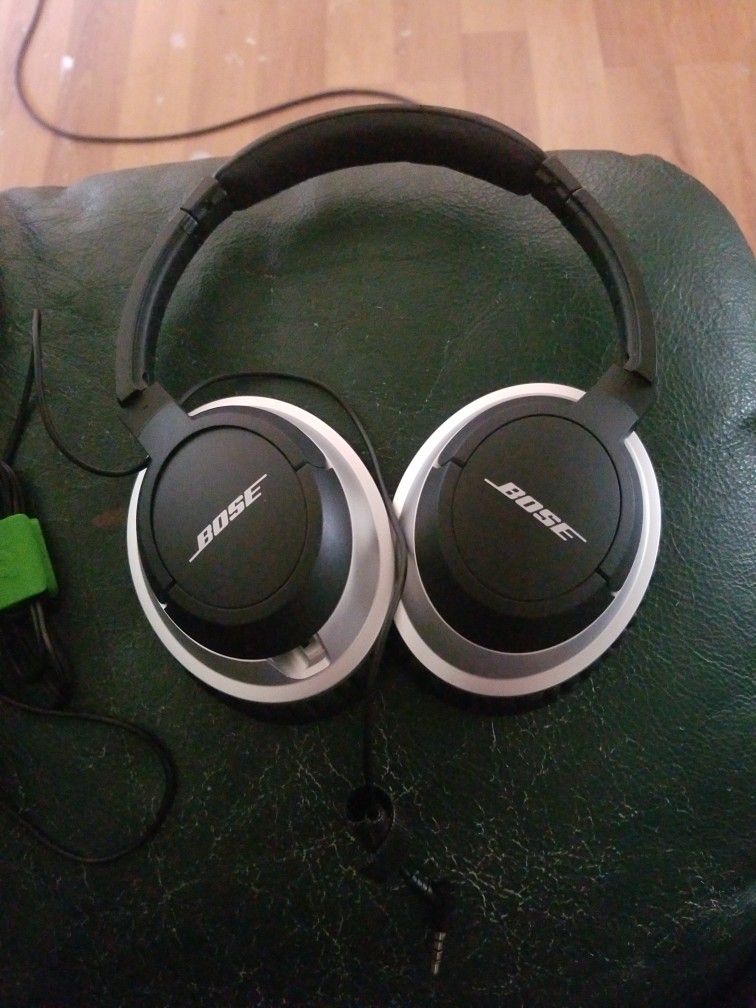 Bose Queit Comfort Headphone.