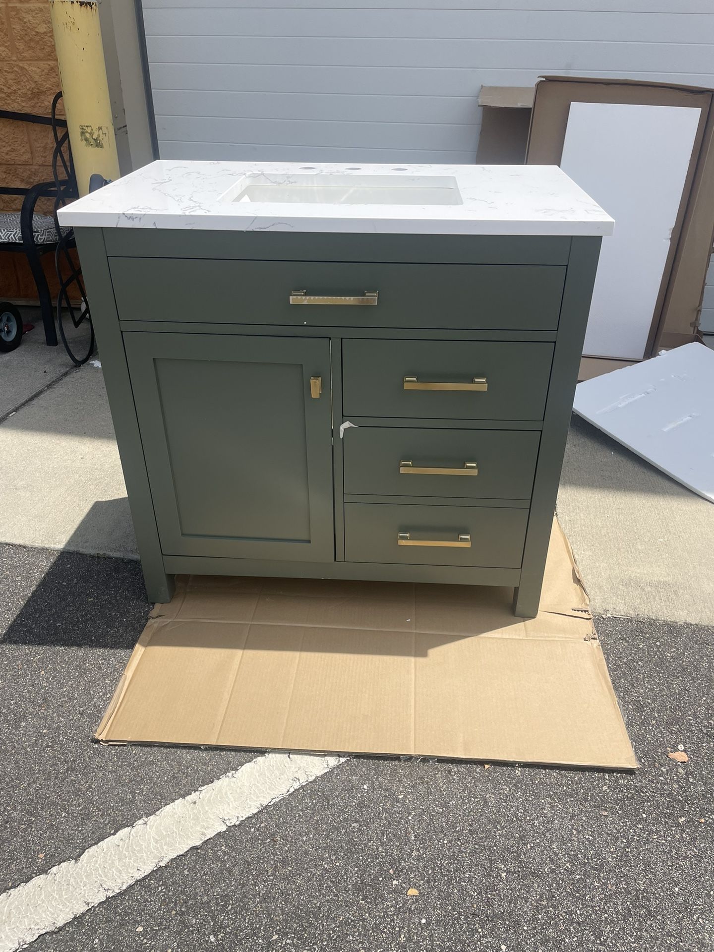 Brand New 36” Bathroom Vanity