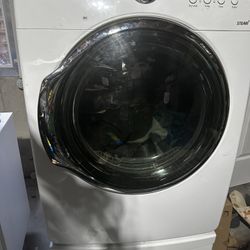 Samsung Washer/Dryer Set + Pedestals