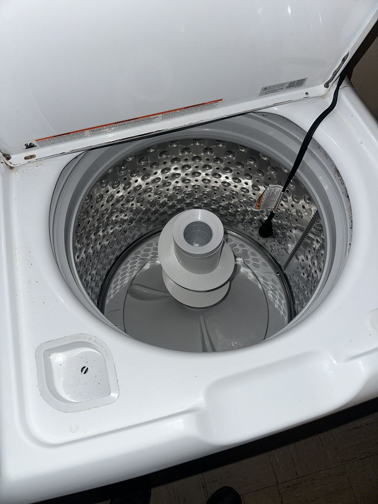 🧺 GE Washer & Dryer Set – Excellent Condition! 💧🔥