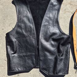 Leather vest and leather belt. Stagecoach