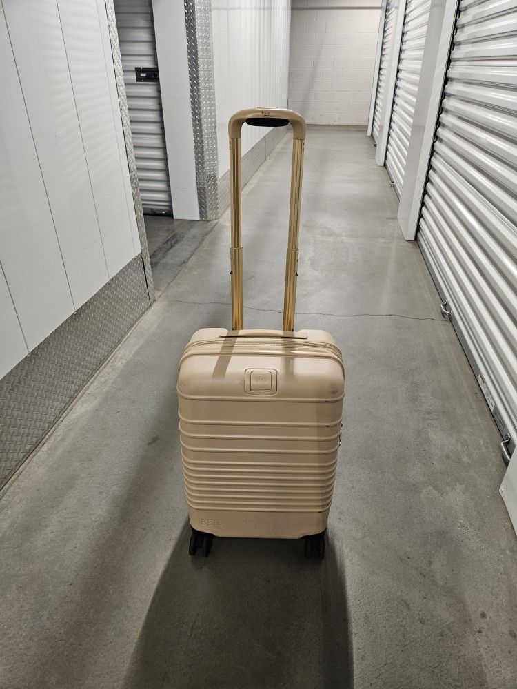 Beis The Carry-On Roller In Beige