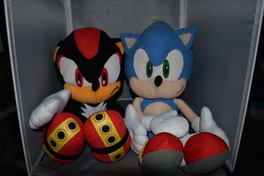 Shadow And Sonic The Hedgehog Plush (Shadow Backpack)