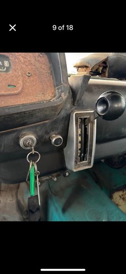 Dodge D100 Sweptline (Parts)