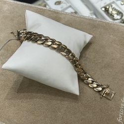 Gold Bracelet 
