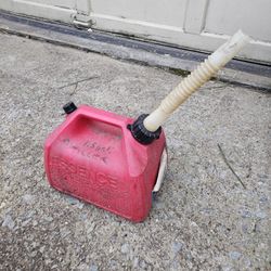 1.5 Gallon Gas Can 