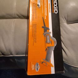Rigid One Handed Saw