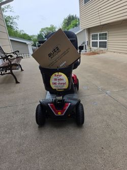 Brand new never used 2026 red or blue buzzaround ex hd