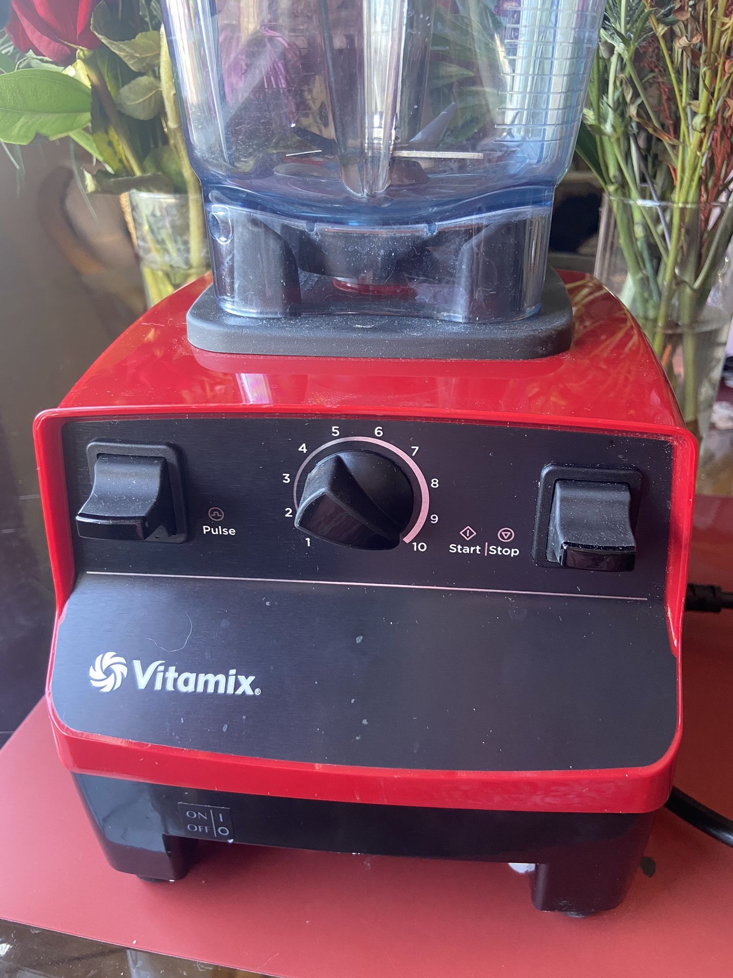 Vitamix 1709 CIA Professional Series Stainless Steel Blender for Sale in  Las Vegas, NV - OfferUp