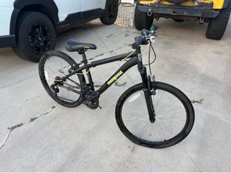 Mongoose mountain bike 24 inch tire