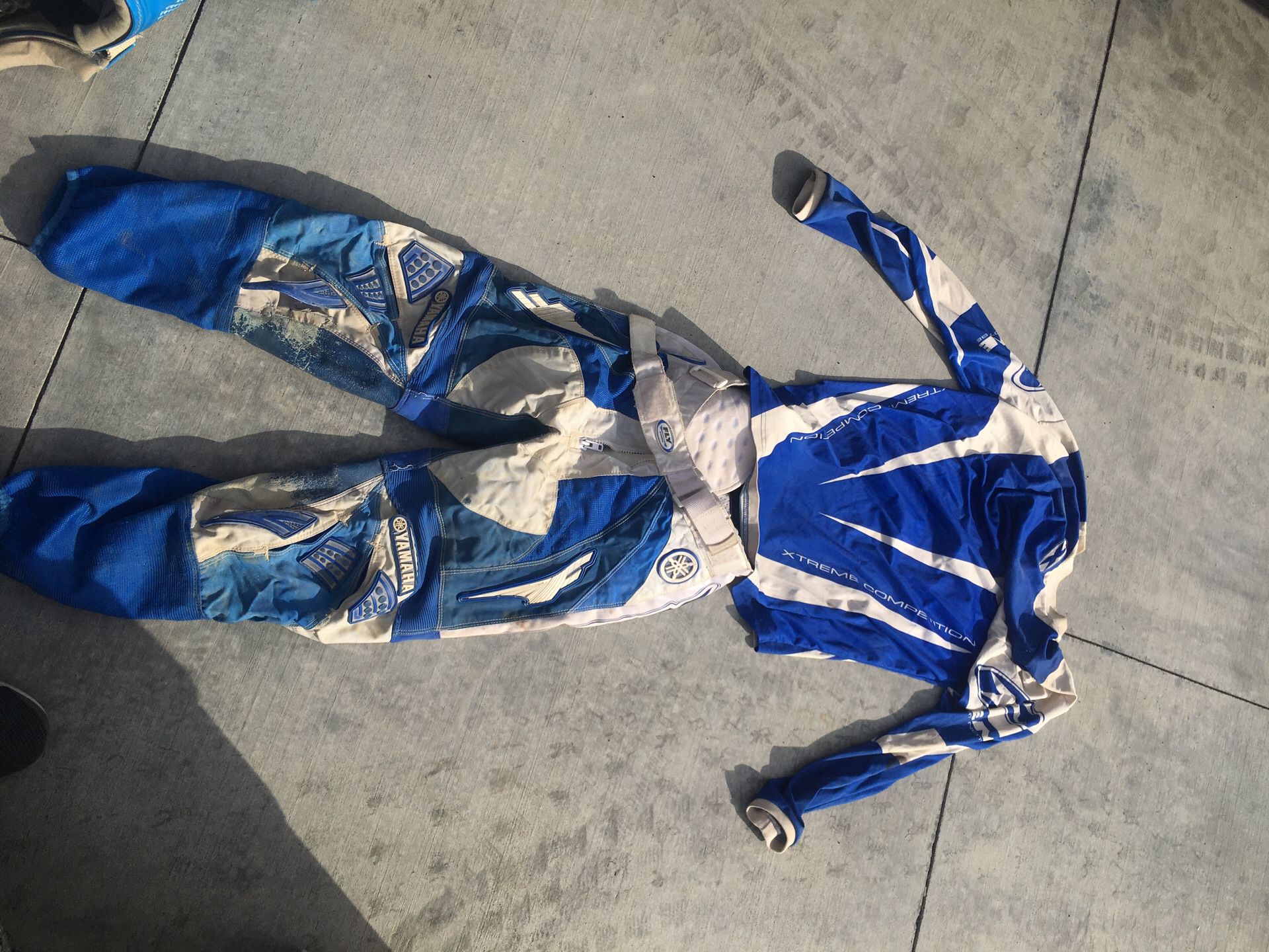 Motorcycle gear boys size 28 pants...Jersey and riding pants