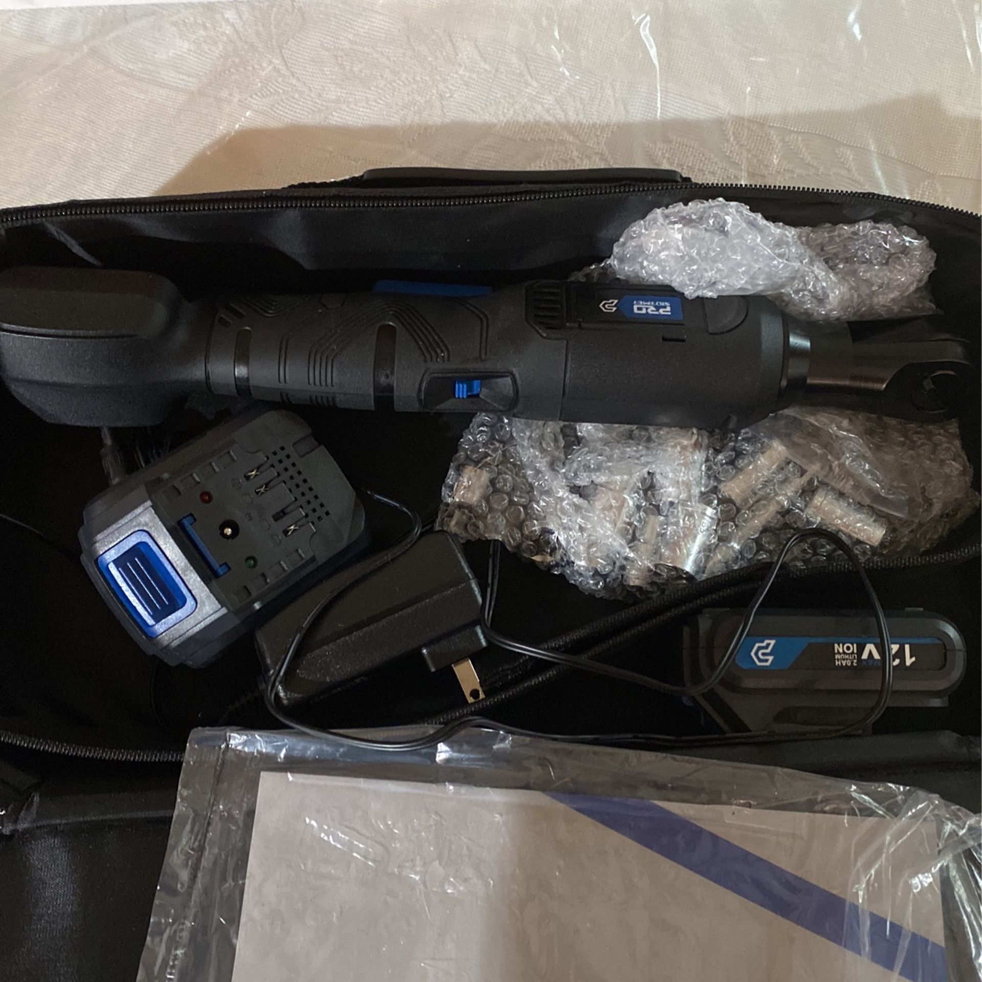 Electronic Wrench 2 Batteries And Charger