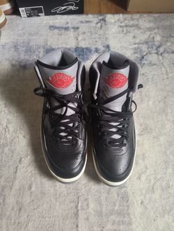 Jordan Retro 2 Blk/Red Size 12.5