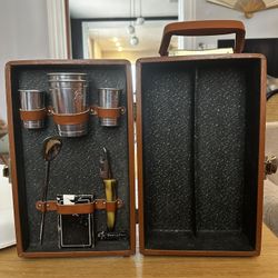Vintage Travel Bar Set in Leather Case