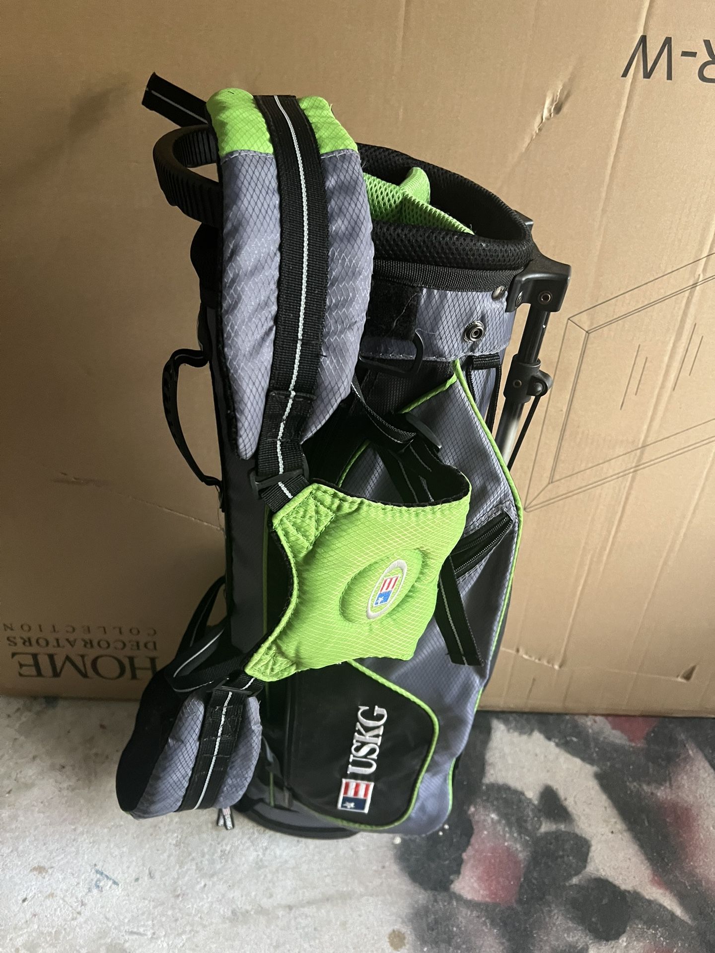 USKG Green Black Junior Golf Club Stand Bag