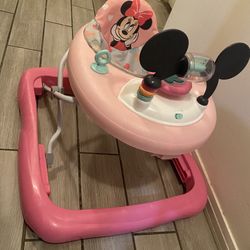Minnie Mouse Walker 