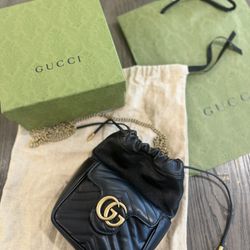 Gucci Crossbody Bag 100% Authentic