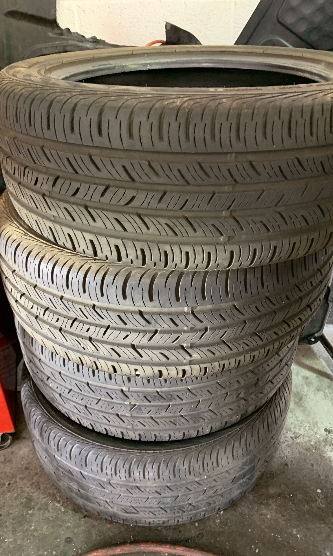 235 50 18 three tires