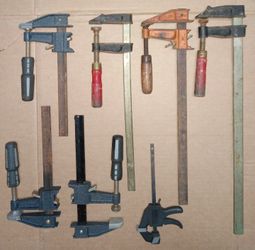 7 Pieces Cabinet Repair Woodworking Clamps. Longest One Is Around 16-18"