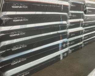 California King Tempurpedic Adapt Medium Hybrid Mattress 