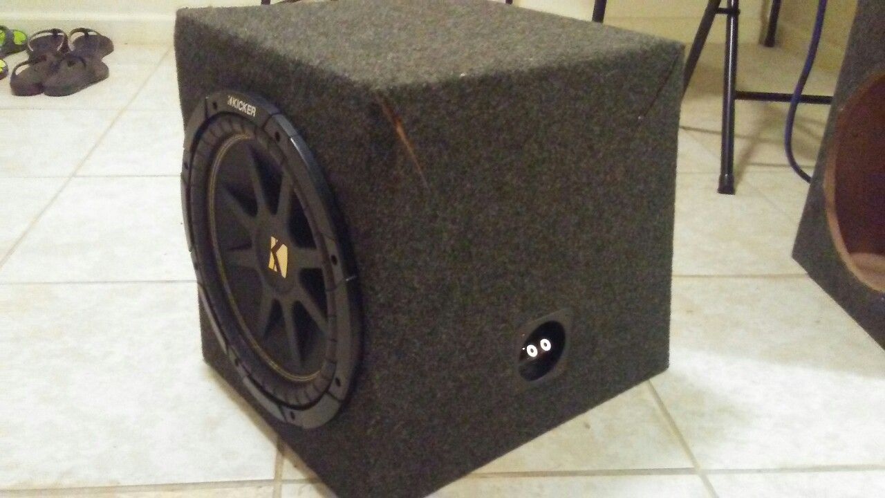 12 in Kicker Competition in a box ready for hookup. Comes with a sub box for 2 12's and speaker wires, etc.