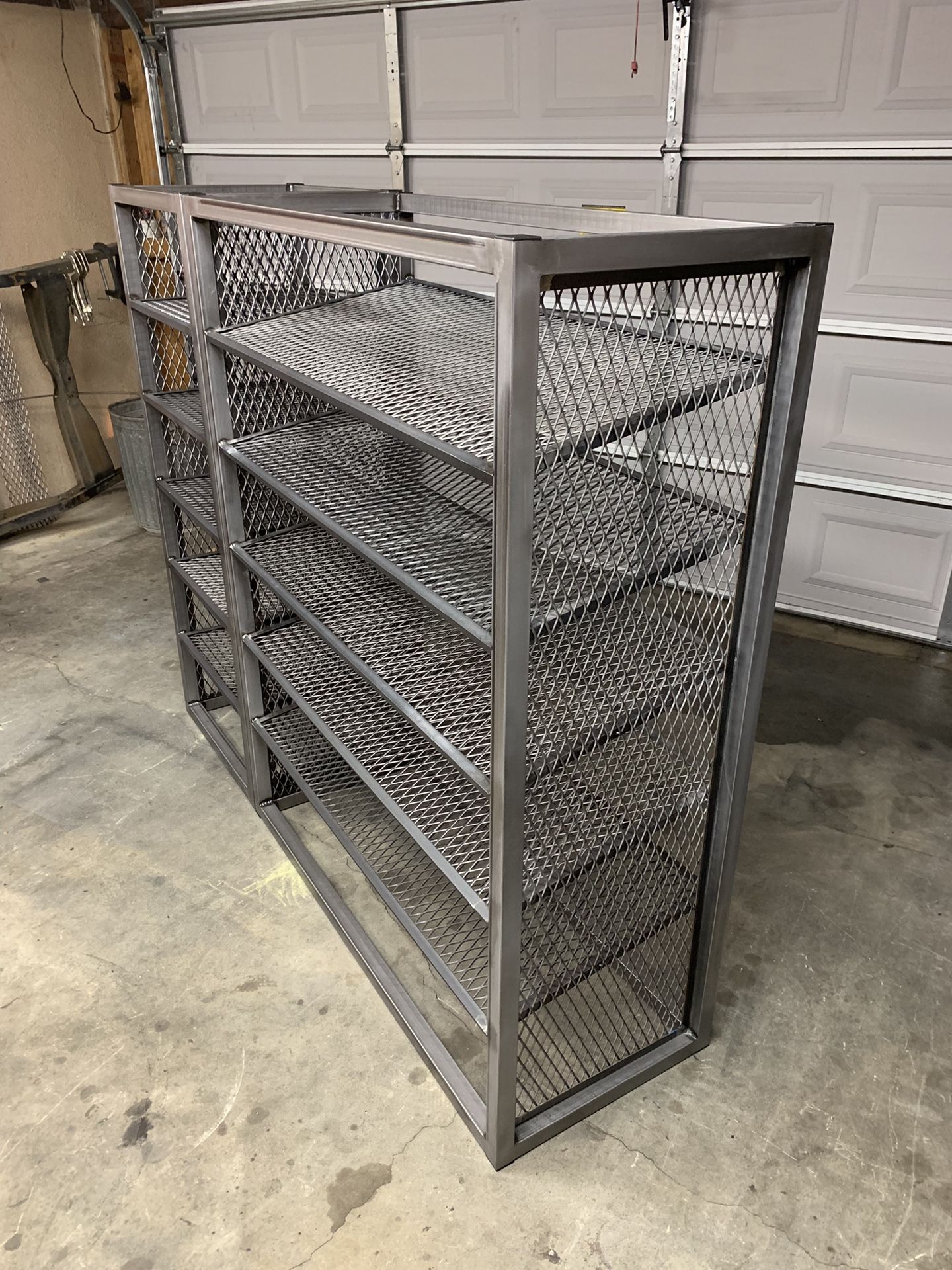 Metal fixtures welding