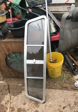 Mazda pickup rear window