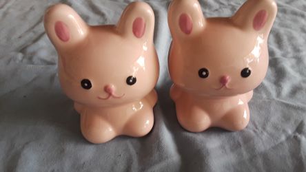 Cat piggy bank
