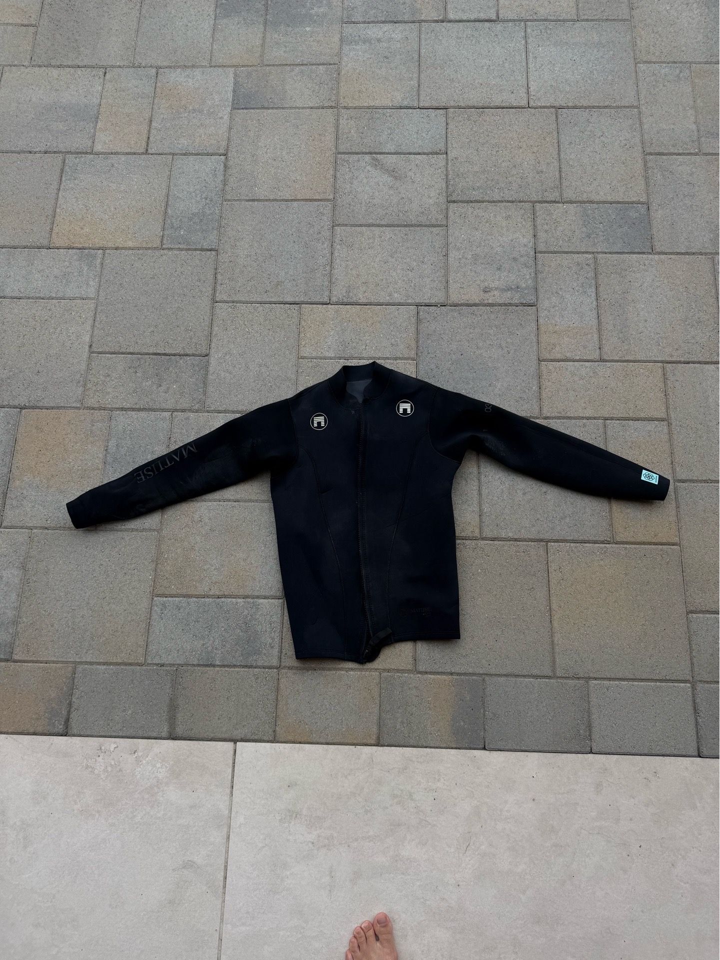 Matuse wetsuit top