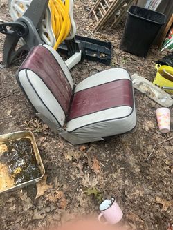 Pilot seat