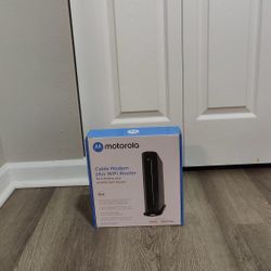 Motorola Cable Modem Plus dual band Wi-Fi router