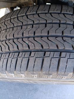Bridgestone 275 60 20 only one tire