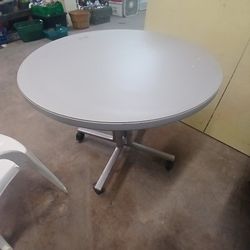 Round Table On Wheels